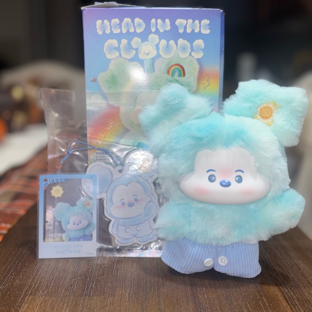 MINISO Disney Mickey Head in the Clouds Figure